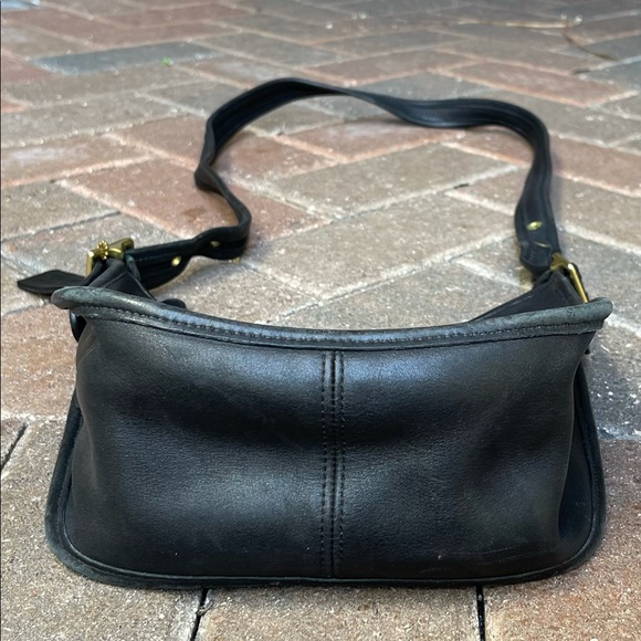 Coach vintage black crossbody bag - Picture 5 of 10